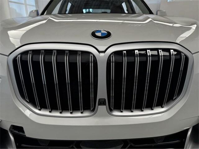 new 2025 BMW X7 car, priced at $93,735