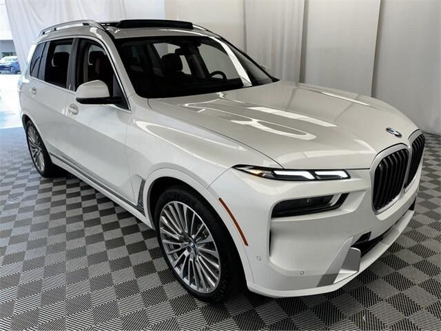 new 2025 BMW X7 car, priced at $93,735