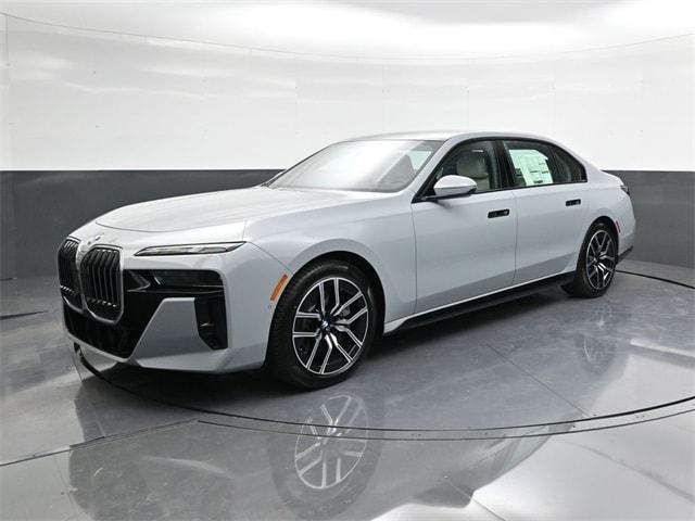 new 2025 BMW 760 car, priced at $134,105