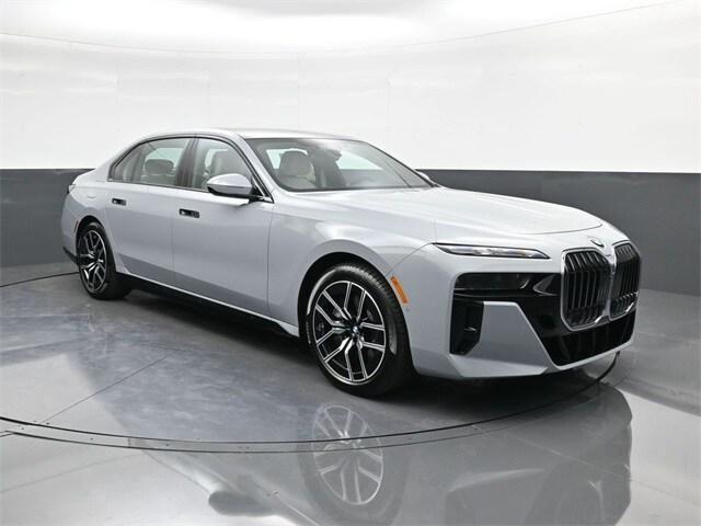 new 2025 BMW 760 car, priced at $134,105