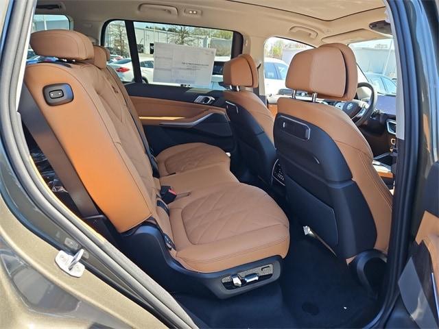new 2025 BMW X7 car, priced at $93,785