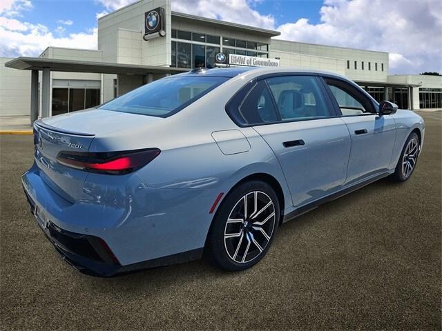 new 2025 BMW 760 car, priced at $128,450