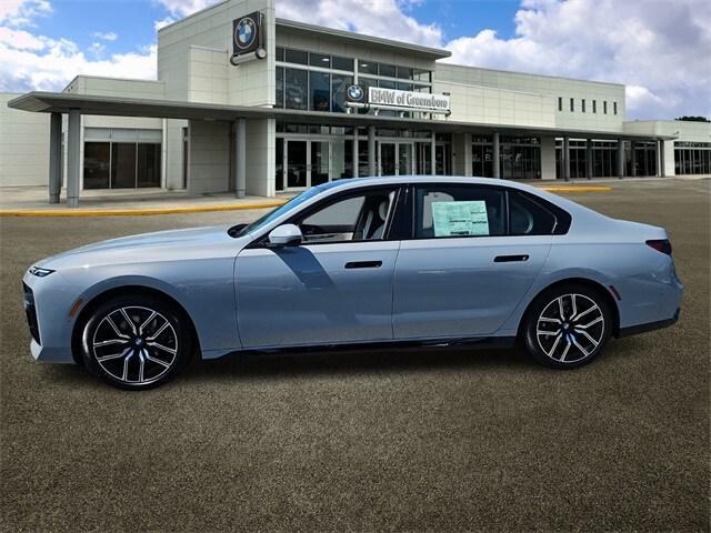 new 2025 BMW 760 car, priced at $128,450