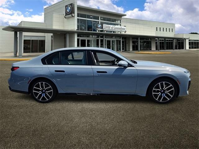 new 2025 BMW 760 car, priced at $128,450