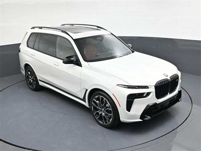 new 2026 BMW X7 car, priced at $118,275