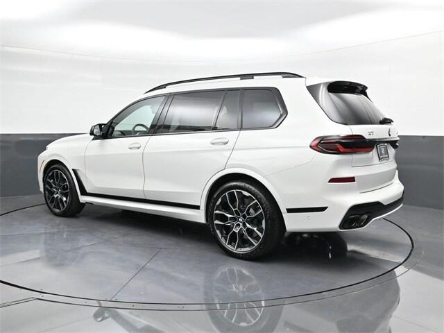 new 2026 BMW X7 car, priced at $118,275