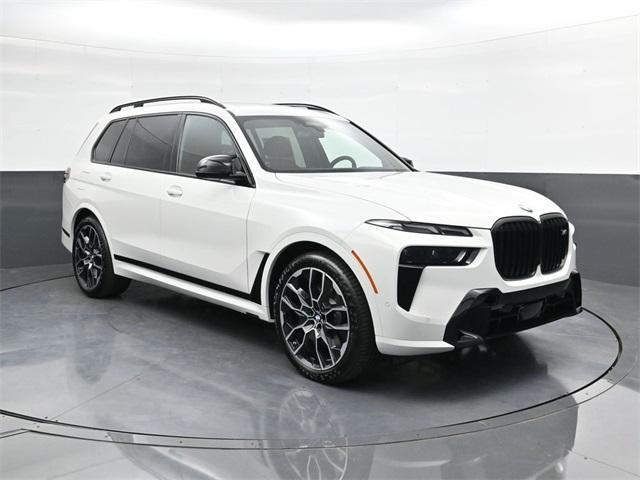 new 2026 BMW X7 car, priced at $118,275