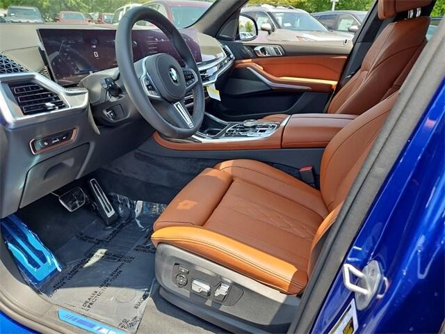 new 2026 BMW X7 car, priced at $121,305