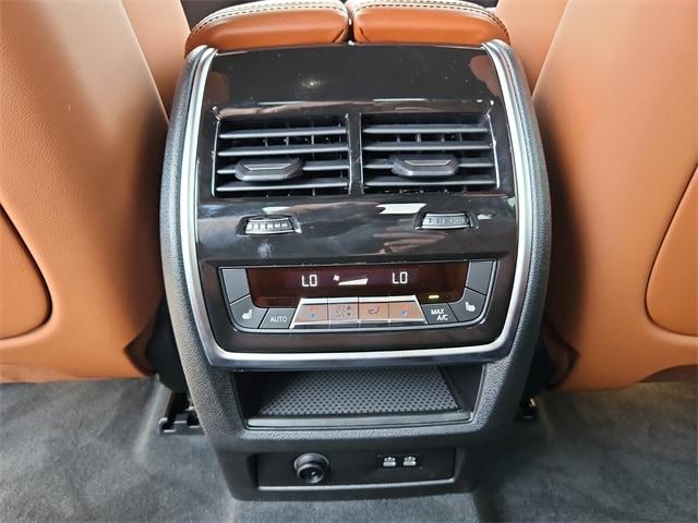 new 2026 BMW X7 car, priced at $121,305
