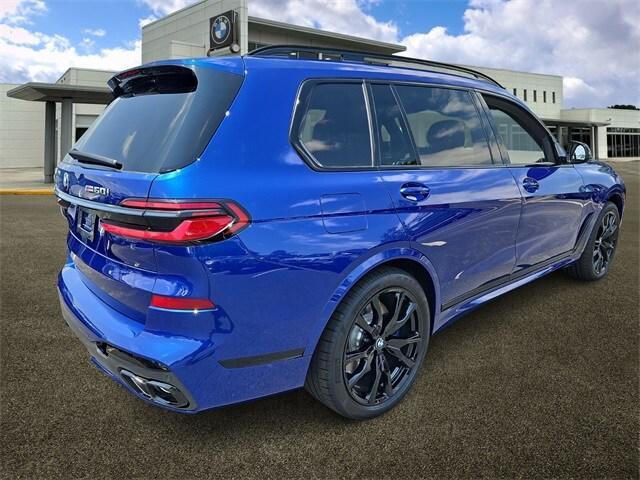 new 2026 BMW X7 car, priced at $121,305