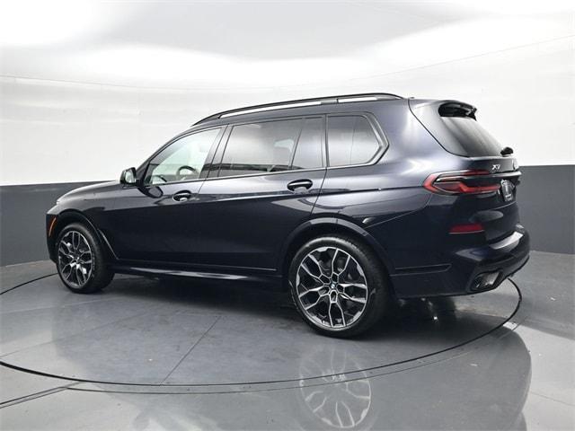 new 2026 BMW X7 car, priced at $102,925