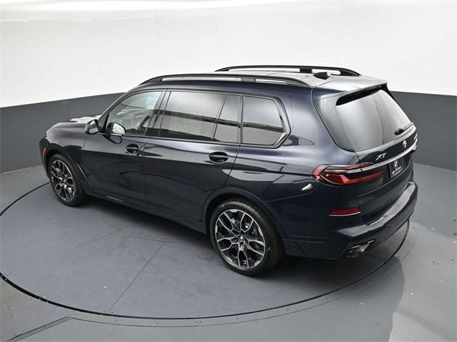 new 2026 BMW X7 car, priced at $102,925