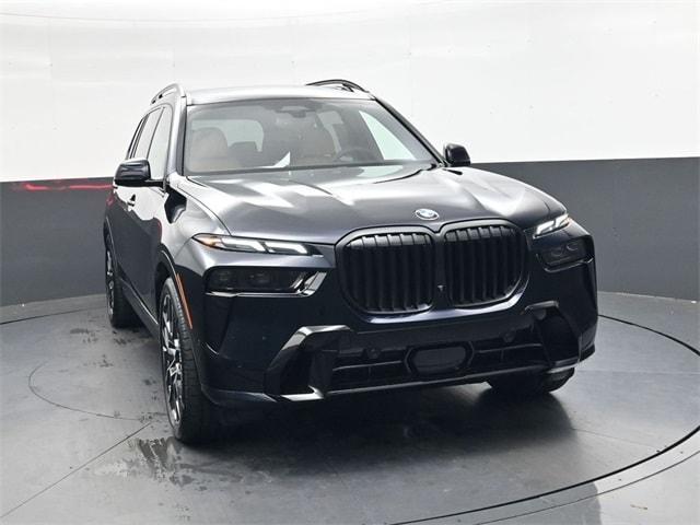 new 2026 BMW X7 car, priced at $102,925