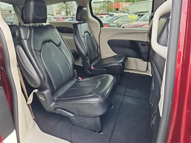 used 2023 Chrysler Pacifica car, priced at $20,596