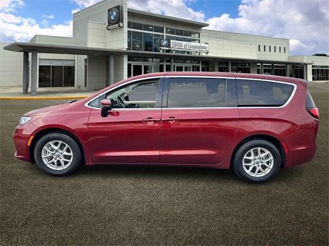used 2023 Chrysler Pacifica car, priced at $20,596