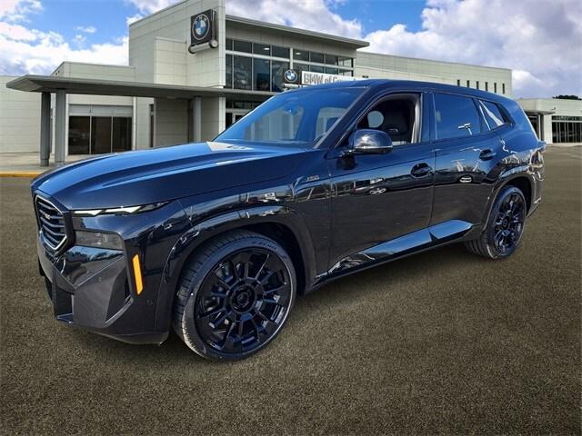 new 2025 BMW XM car, priced at $165,545
