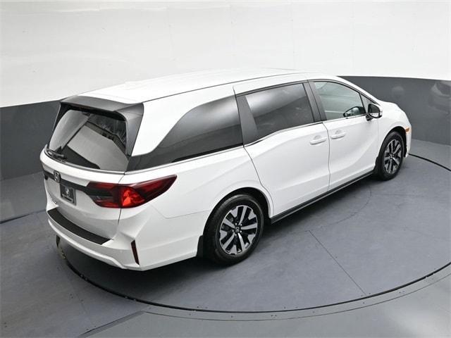 used 2025 Honda Odyssey car, priced at $42,300