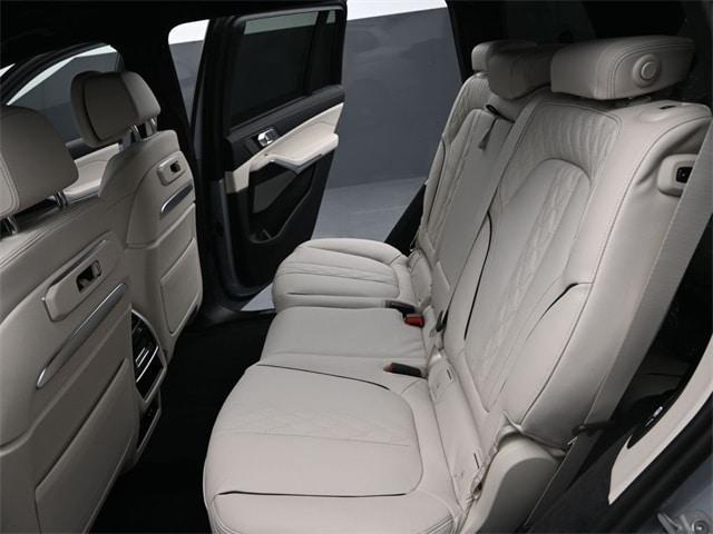 new 2026 BMW X7 car, priced at $101,655
