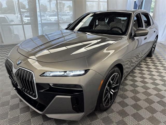 new 2024 BMW 760 car, priced at $130,475