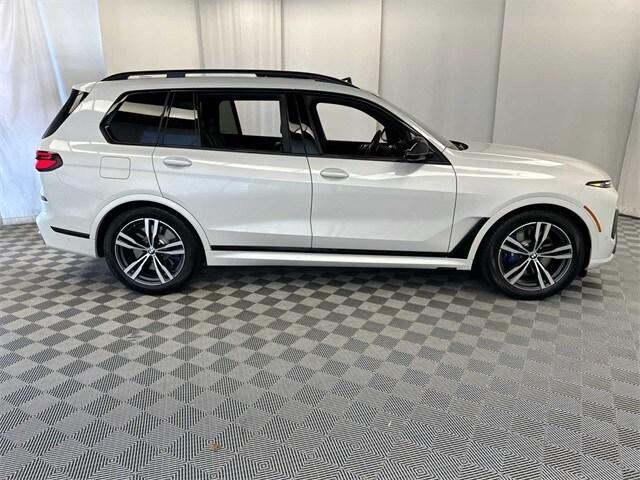 new 2025 BMW X7 car, priced at $117,285