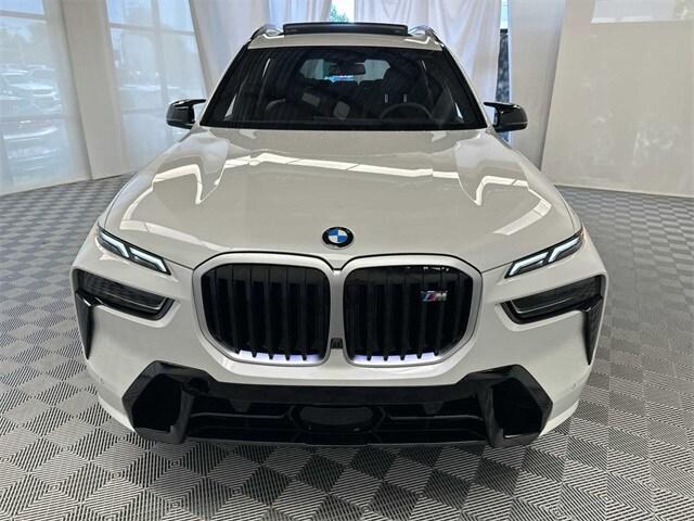 new 2025 BMW X7 car, priced at $117,285