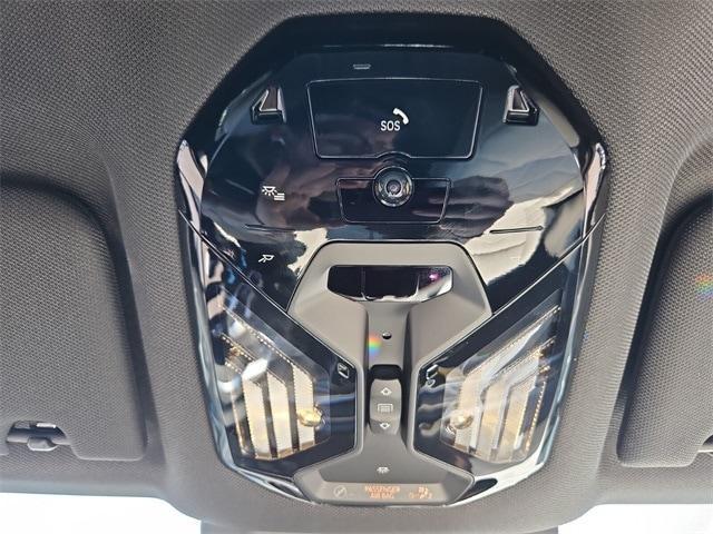new 2025 BMW 760 car, priced at $129,700