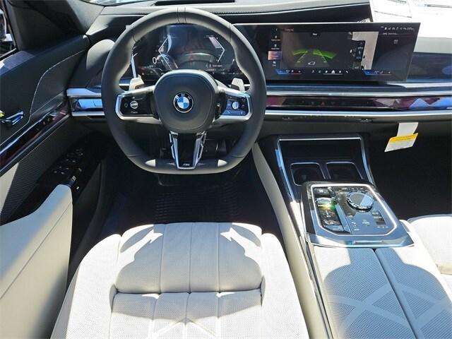 new 2025 BMW 760 car, priced at $129,700