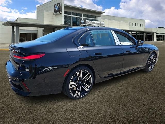 new 2025 BMW 760 car, priced at $129,700