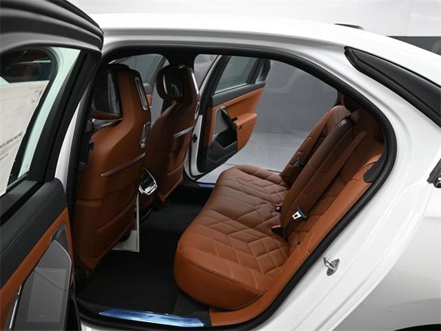 new 2025 BMW 760 car, priced at $129,750