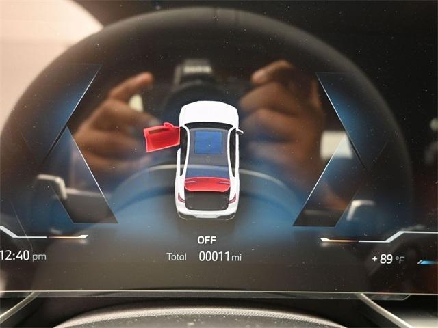 new 2025 BMW 760 car, priced at $129,750