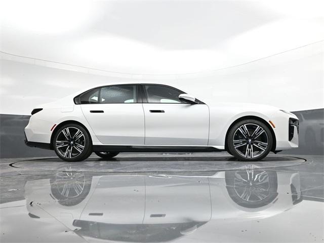 new 2025 BMW 760 car, priced at $129,750