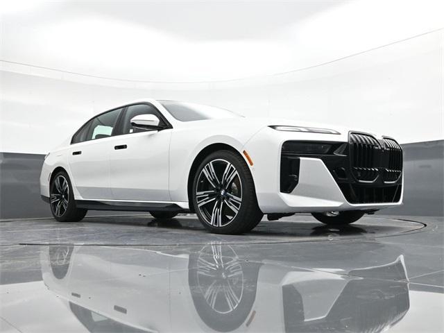 new 2025 BMW 760 car, priced at $129,750