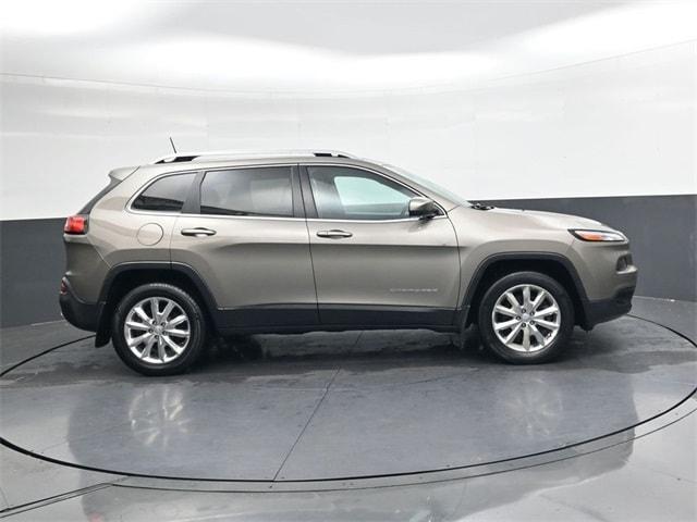 used 2017 Jeep Cherokee car, priced at $16,000