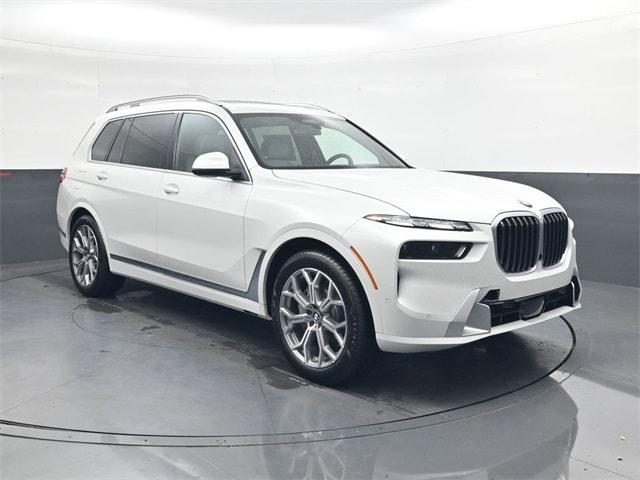 new 2026 BMW X7 car, priced at $100,475