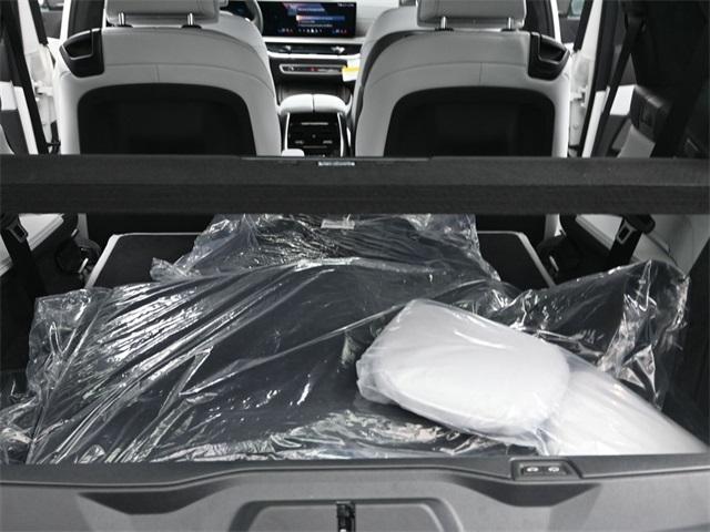 new 2026 BMW X7 car, priced at $100,475