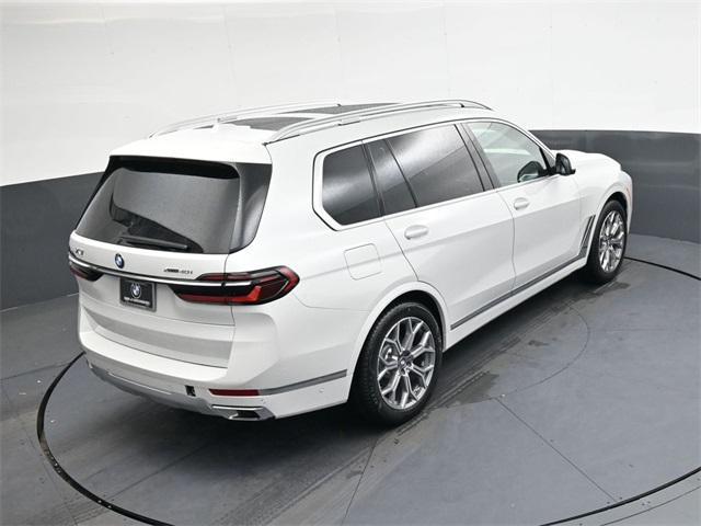 new 2026 BMW X7 car, priced at $100,475