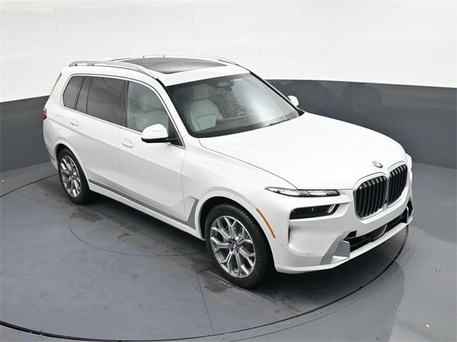 new 2026 BMW X7 car, priced at $100,475