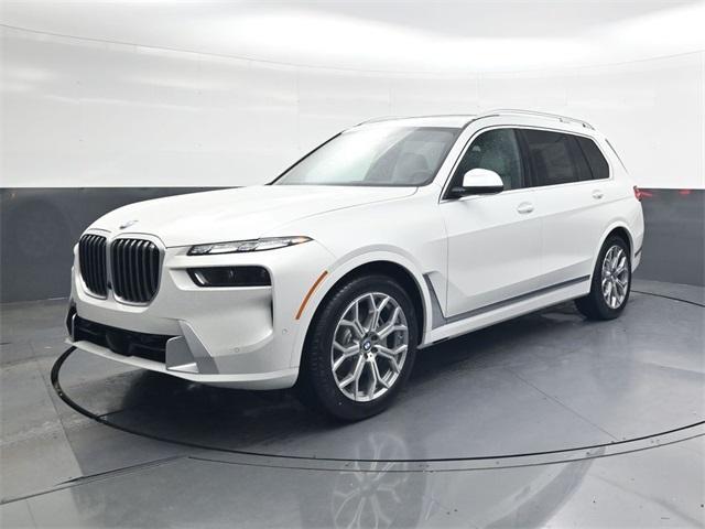 new 2026 BMW X7 car, priced at $100,475