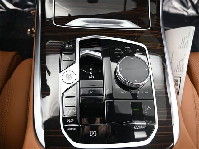 new 2026 BMW X7 car, priced at $98,725