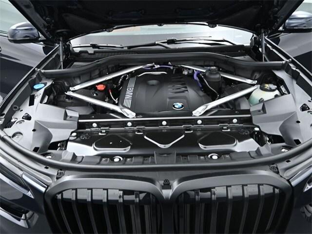 new 2026 BMW X7 car, priced at $98,725