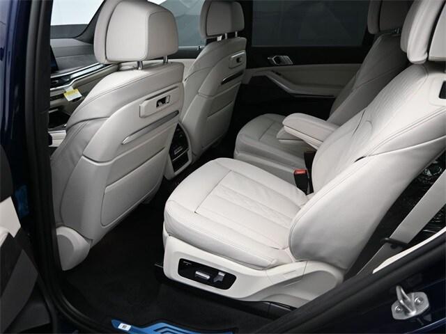 new 2026 BMW X7 car, priced at $106,825