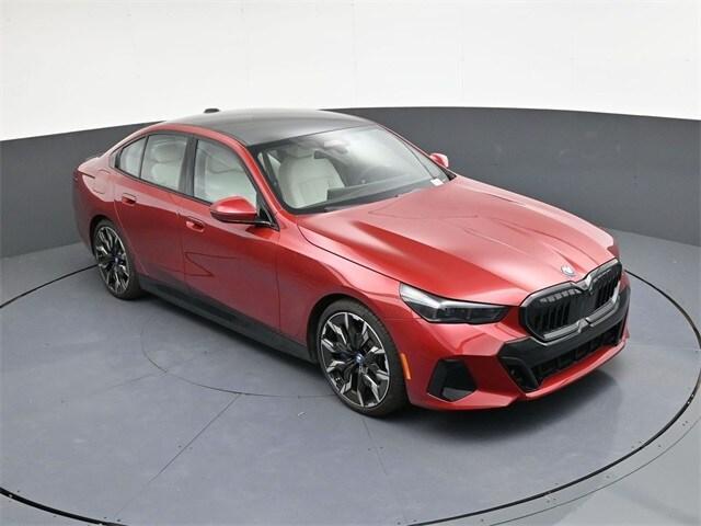 new 2025 BMW 550e car