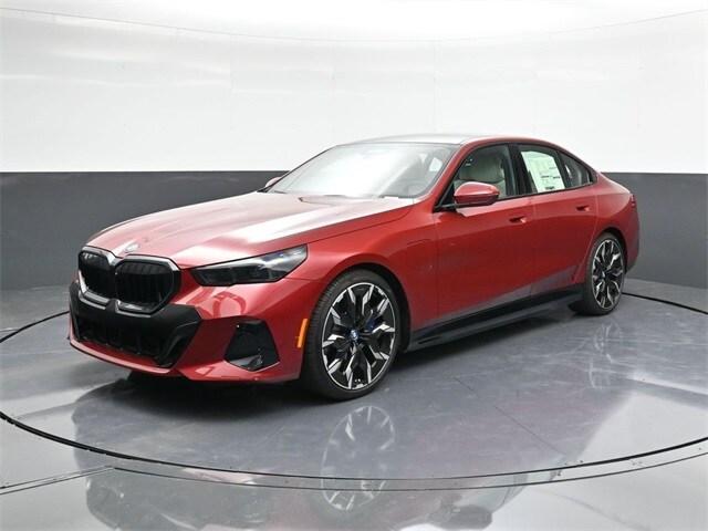 new 2025 BMW 550e car