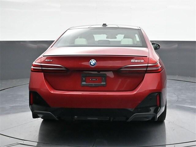 new 2025 BMW 550e car