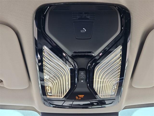 new 2025 BMW X7 car, priced at $93,705