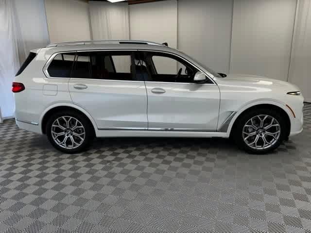 new 2025 BMW X7 car, priced at $93,475