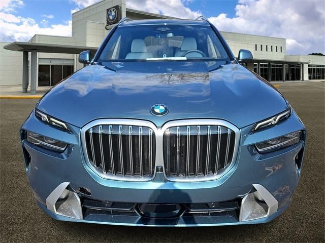 new 2025 BMW X7 car, priced at $95,400