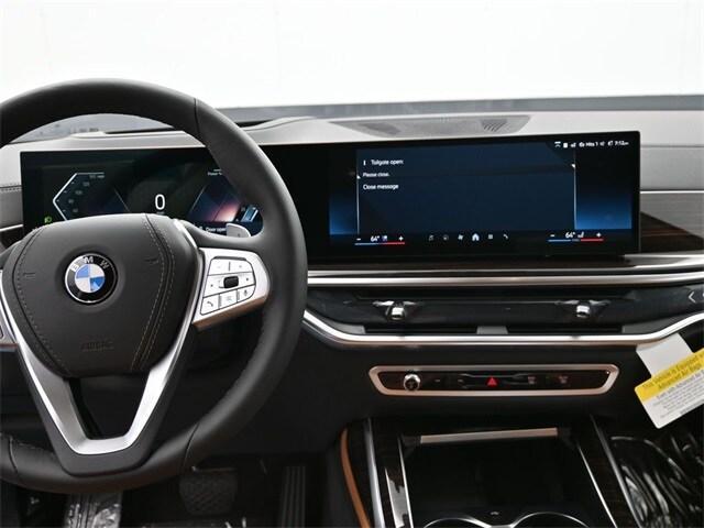 new 2026 BMW X7 car, priced at $97,405