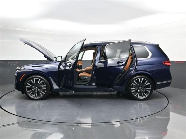 new 2026 BMW X7 car, priced at $97,405