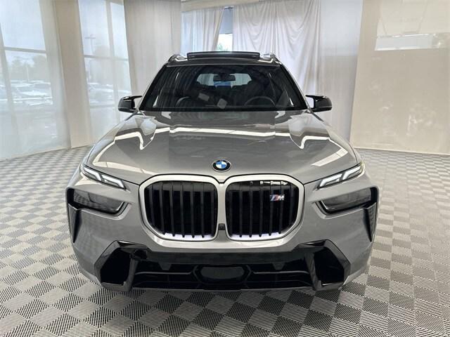 new 2025 BMW X7 car, priced at $117,705